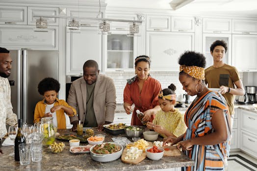 people enjoying a tech-free dinner